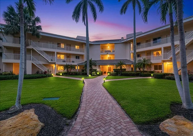 Homes for sale in Stuart, FL | 2370 Ne Ocean Blvd, Stuart, FL 34996