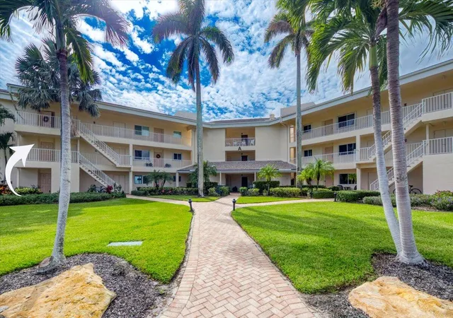 Homes for sale in Stuart, FL | 2370 Ne Ocean Blvd, Stuart, FL 34996