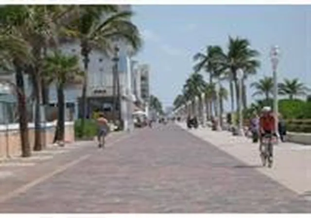 Homes for sale in Hollywood, FL | 326 Harrison St #302a, Hollywood, FL 33019 | MLS# F10535896