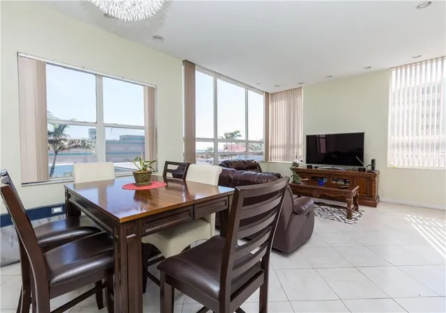 Homes for sale in Hollywood, FL | 326 Harrison St #302a, Hollywood, FL 33019 | MLS# F10535896