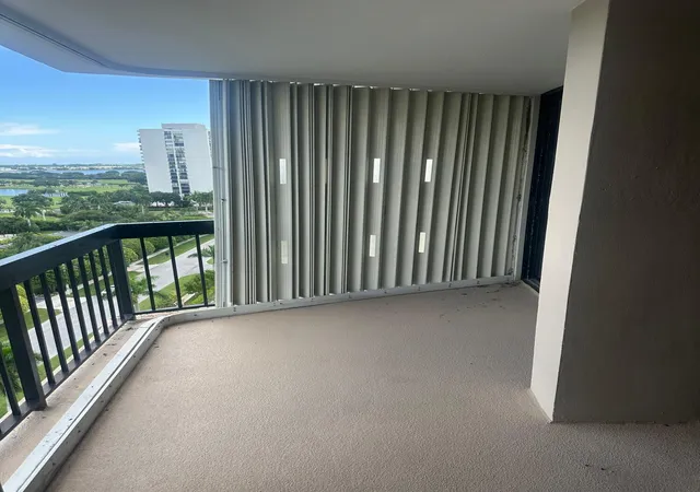 Homes for sale in West Palm Beach, FL | 2425 Presidential Wy #1203, West Palm Beach, FL 33401 | MLS# R11140220