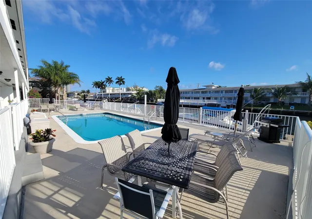 2nd image of 2808 Ne 33rd Ct #101, Fort Lauderdale, FL 33306 | MLS# F10536097