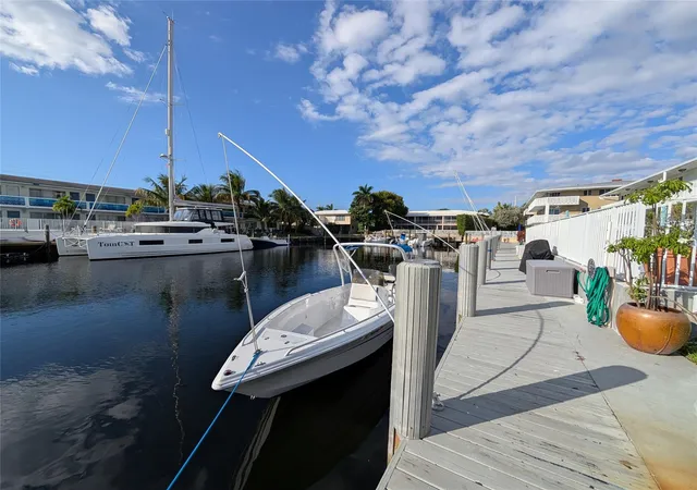 image of 2808 Ne 33Rd Ct, Fort Lauderdale, FL 33306