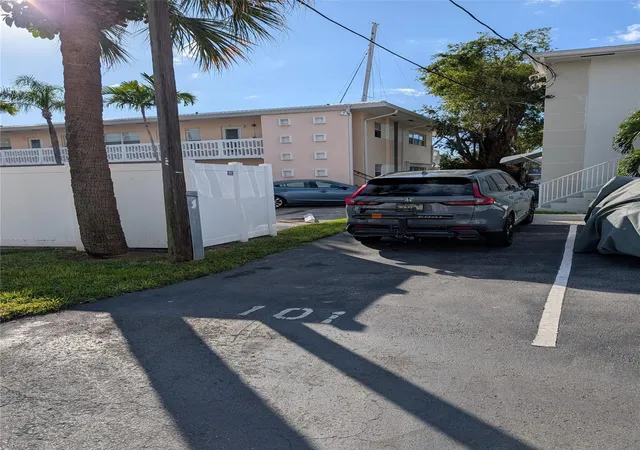 image of 2808 Ne 33Rd Ct, Fort Lauderdale, FL 33306
