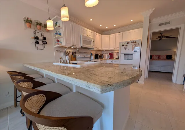 4th image of 2808 Ne 33Rd Ct, North Lauderdale, FL 33306