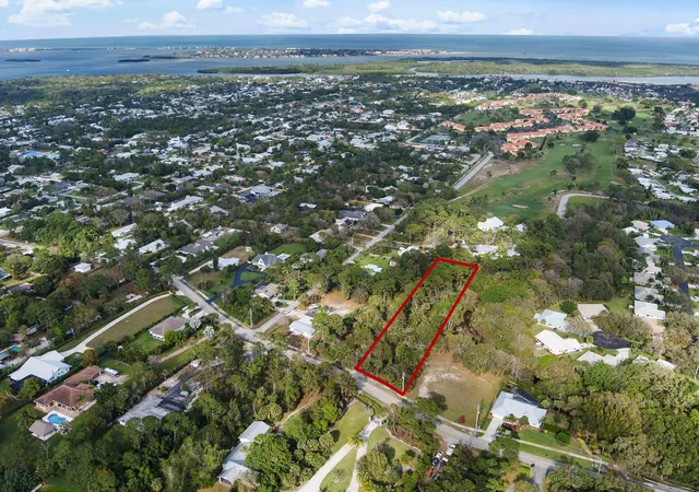 3rd image of 4975 Se Manatee Cove Rd, Stuart, FL 34997 | MLS# R11140324