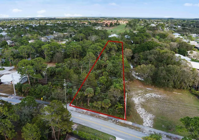 5th image of 4975 Se Manatee Cove Rd, Stuart, FL 34997 | MLS# R11140324