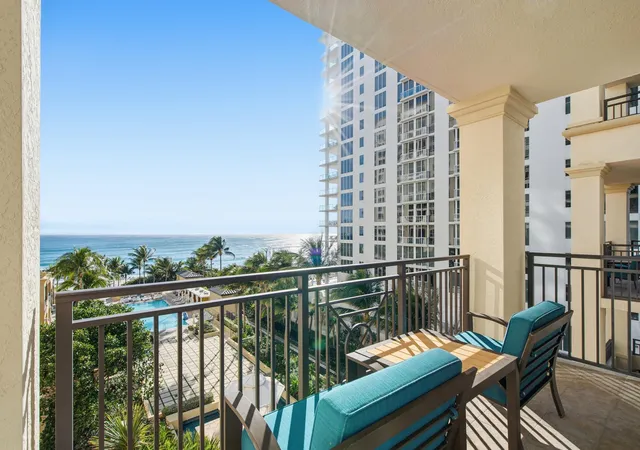 4th image of 3800 N Ocean Dr #717, Singer Island, FL 33404 | MLS# R11140396