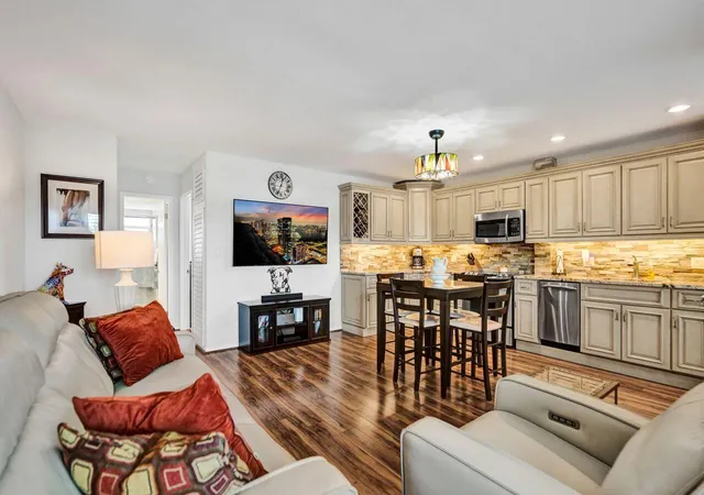 3rd image of 1850 S Ocean Dr #213, Fort Lauderdale, FL 33316 | MLS# R11140431