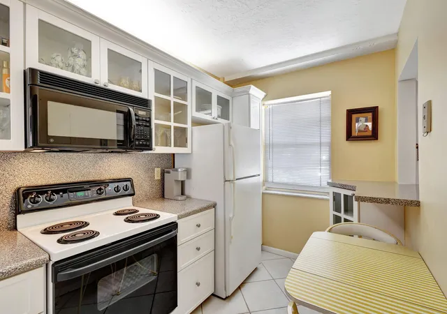 Homes for sale in North Palm Beach, FL | 105 Paradise Harbour Blvd #109, North Palm Beach, FL 33408 | MLS# R11140435