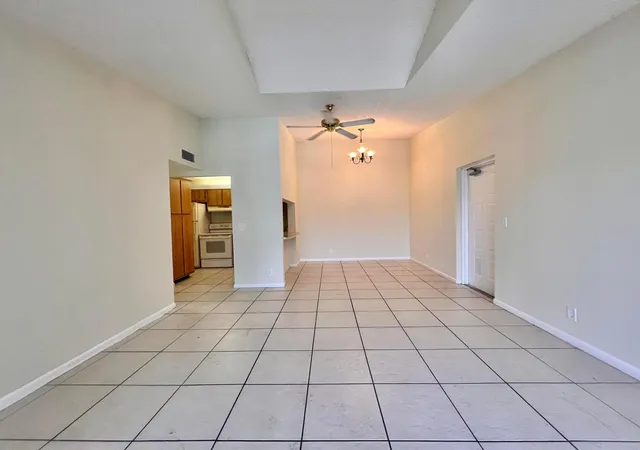 2nd image of 1111 Green Pine Blvd #C3, West Palm Beach, FL 33409 | MLS# R11140513