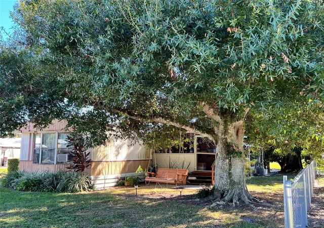 3rd image of 3438 Se 27Th St, Okeechobee, FL 34974 | MLS# F10536804