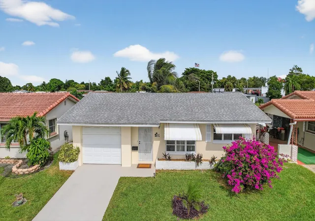 Homes for sale in Tamarac, FL | 4305 Nw 49th Dr, Tamarac, FL 33319 | MLS# F10535694