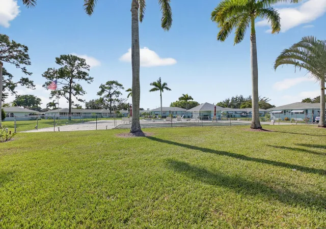 5th image of 634 Hummingbird Ln, Delray Beach, FL 33445 | MLS# R11141130