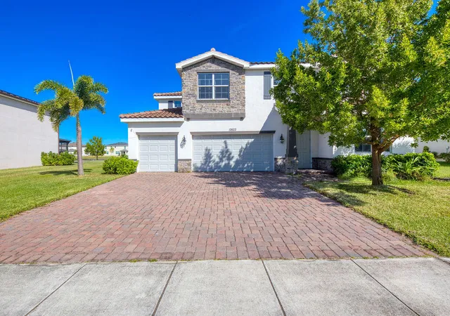 Homes for sale in Port St Lucie, FL | 12623 Nw Copper Creek Dr, Port St Lucie, FL 34987 | MLS# R11141137
