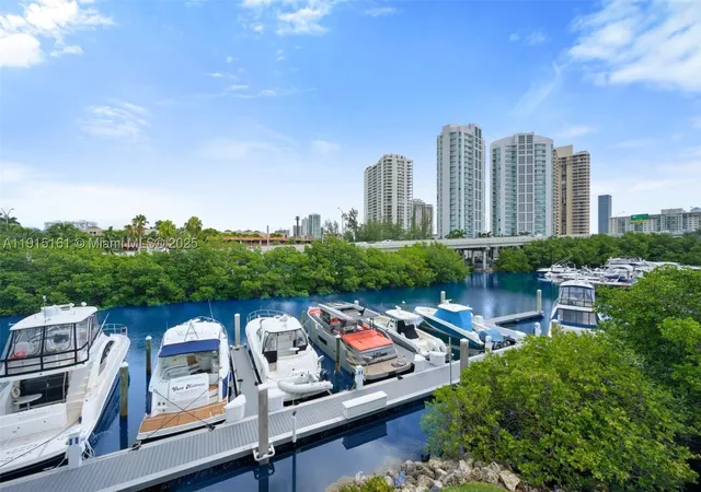 4th image of 3575 Mystic Pointe Dr, Slip 1, Aventura, FL 33180 | MLS# A11915161