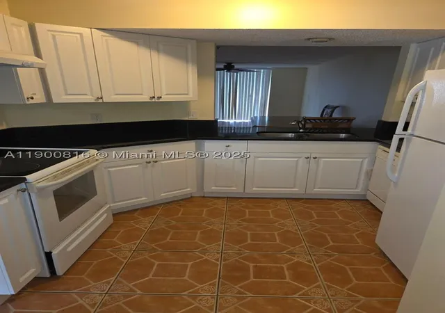 Photo 4 of Condo for sale at 117 Lake Emerald Dr #108, Oakland Park, FL 33309 | MLS# A11900816 | Listing updated on 2026-08-09