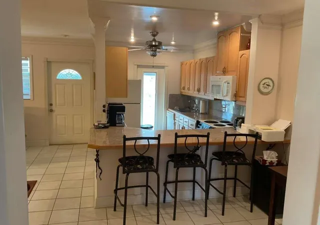 Homes for sale in Lighthouse Point, FL | 1951 Ne 39th St #361, Lighthouse Point, FL 33064 | MLS# F10536856