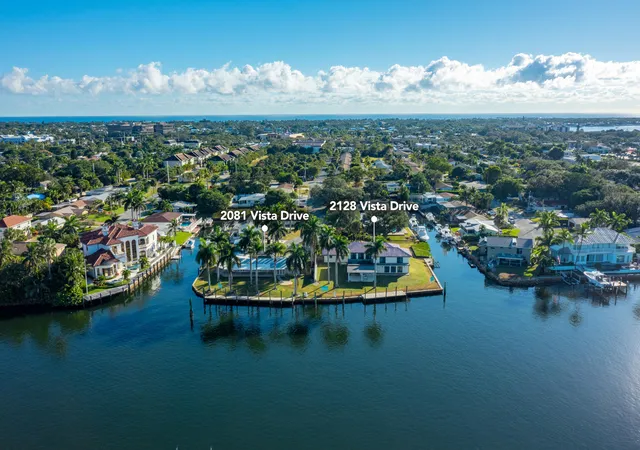 4th image of 2081 Vista Dr, North Palm Beach, FL 33408 | MLS# R11141497