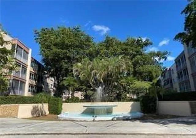 Homes for sale in Plantation, FL | 6701 Cypress Rd #207, Plantation, FL 33317 | MLS# F10537412