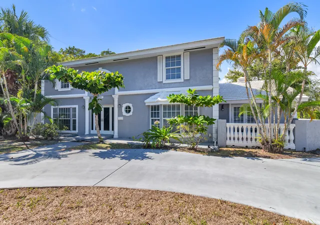 3rd image of 3517 N Flagler Dr, West Palm Beach, FL 33407 | MLS# R11141642