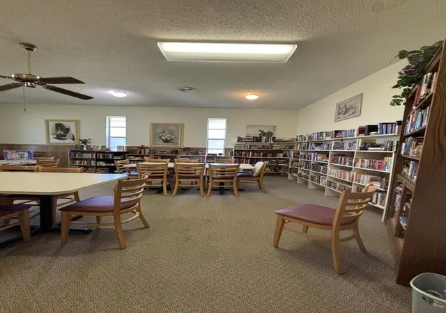2nd image of 3400 Springdale Blvd, Palm Springs, FL 33461