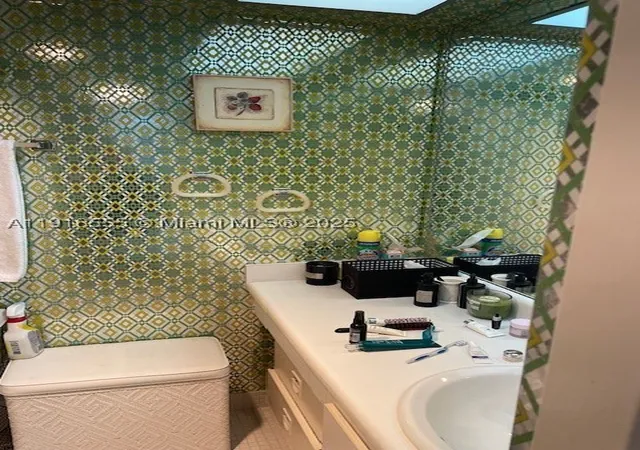 Photo 3 of Condo for sale at 301 174th St #1605, Sunny Isles Beach, FL 33160 | MLS# A11916555 | Listing updated on 2026-08-24