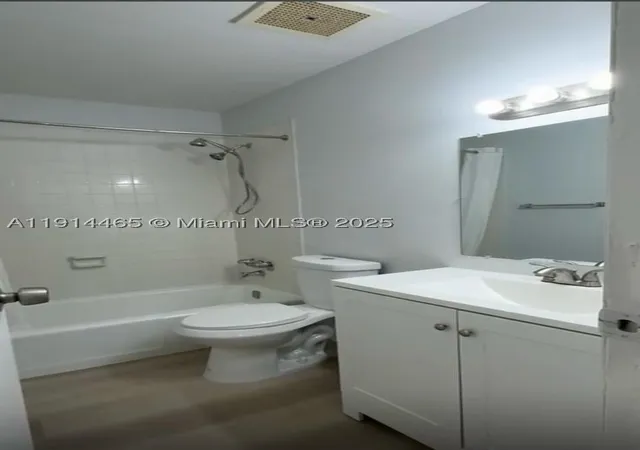 2nd image of 17901 Nw 68Th Ave, Hialeah, FL 33015