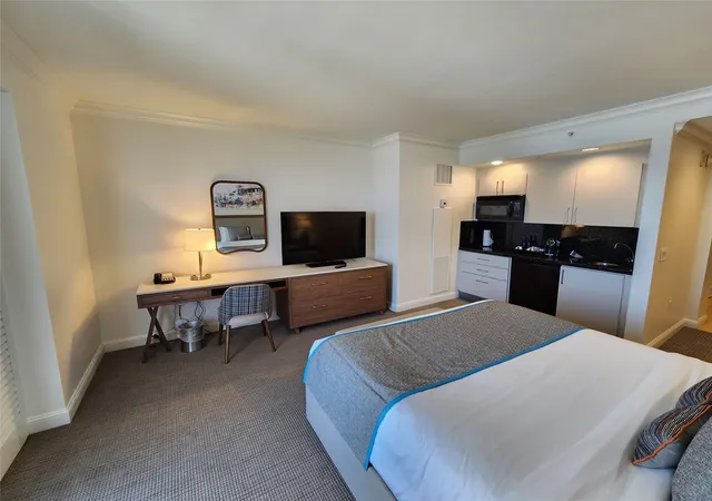 3rd image of 601 N Ft Lauderdale Bch Blvd #1116, Fort Lauderdale, FL 33304 | MLS# F10537642