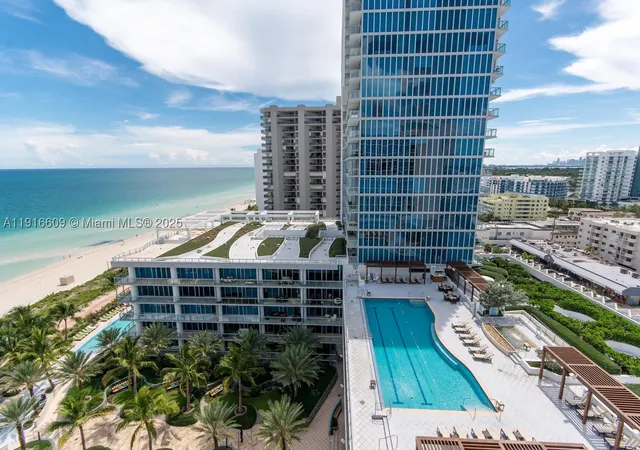 Homes for sale in Miami Beach, FL | 6801 Collins Ave #PH06, Miami Beach, FL 33141 | MLS# A11916609