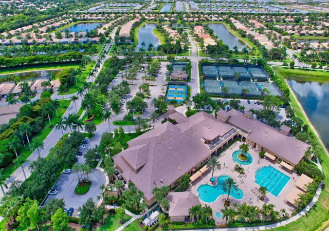 2nd image of 74 Burgundy B, Delray Beach, FL 33484