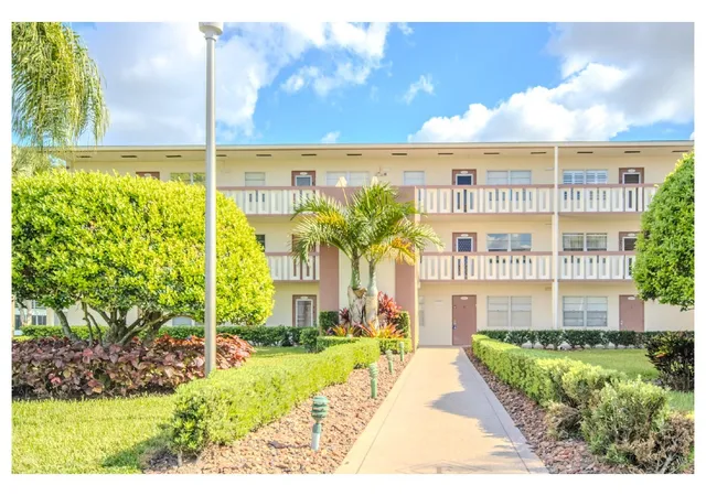 Homes for sale in Boca Raton, FL | 251 Preston F, Boca Raton, FL 33434