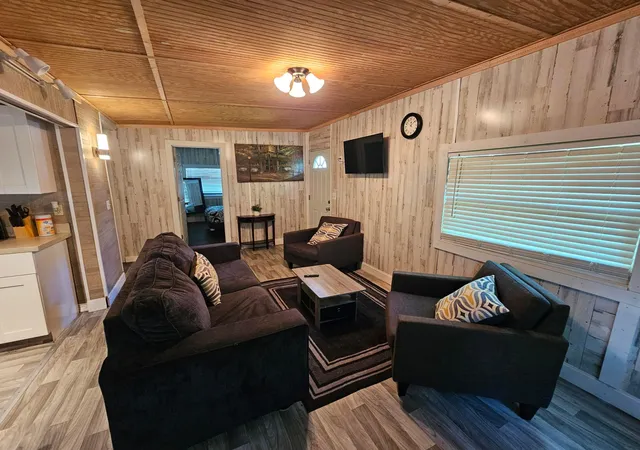 5th image of 1087 Dusty Ln, Moore Haven, FL 33471 | MLS# R11142633