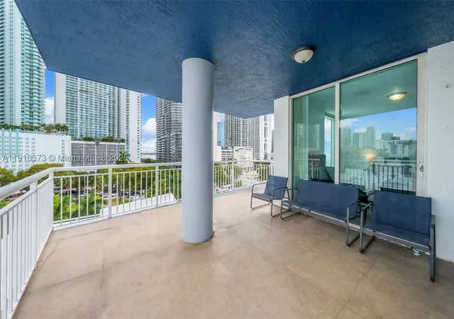Photo 3 of Condo for sale at 275 Ne 18Th St #708, Miami, FL 33132 | MLS# A11918373 | Listing updated on 2026-09-28