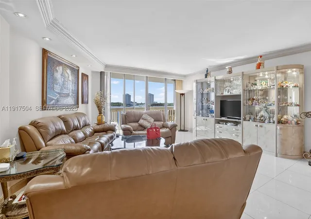 4th image of 1000 W Island Blvd #602, Aventura, FL 33160 | MLS# A11917504
