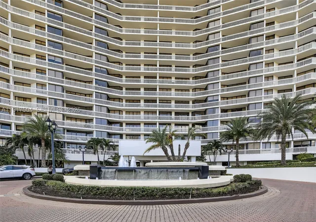 81st image of 1000 W Island Blvd #602, Aventura, FL 33160 | MLS# A11917504