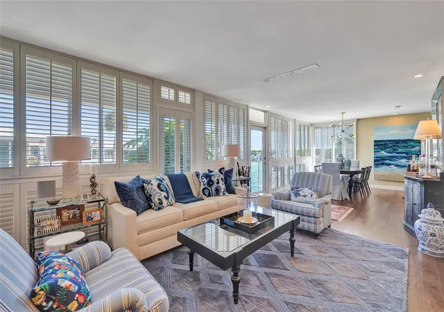 Homes for sale in Fort Lauderdale, FL | 1124 Seminole Dr #1 C&D, Fort Lauderdale, FL 33304 | MLS# F10537910