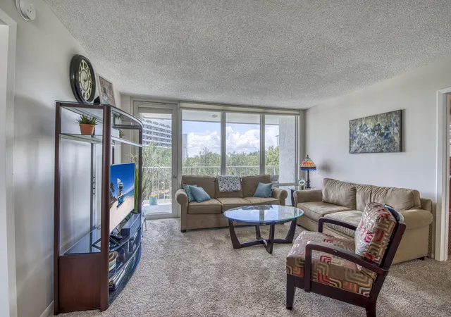 Homes for sale in North Palm Beach, FL | 336 Golfview Rd #518, North Palm Beach, FL 33408 | MLS# R11143090