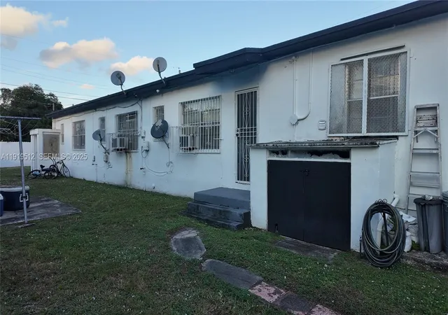 3rd image of 9700 Nw 20Th Ave, Miami, FL 33147 | MLS# A11919512