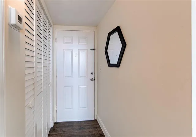 4th image of 1301 Ne Miami Gardens Dr #1721w, Miami, FL 33179 | MLS# F10538457