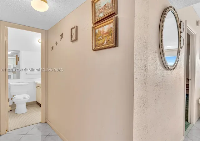 Listing Photo 5 - Condo for sale in building located at 5102 Nw 36Th St, Lauderdale Lakes, FL 33319 - Unit #607