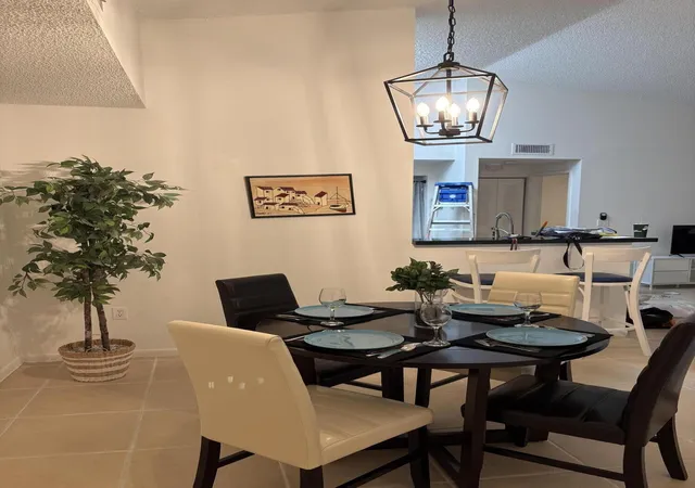 4th image of 6936 Sw 39Th St, Davie, FL 33314