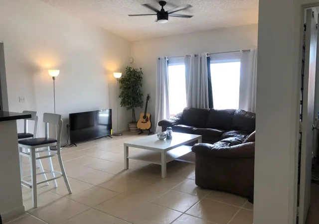 5th image of 6936 Sw 39Th St, Davie, FL 33314