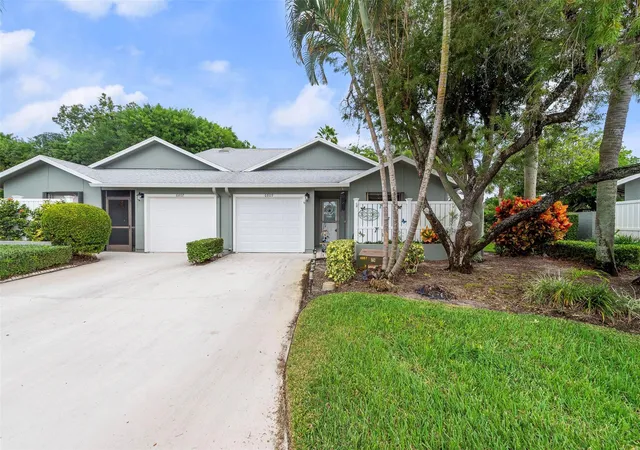 1st image of 6809 Se Yorktown Dr, Hobe Sound, FL 33455 | MLS# F10538762