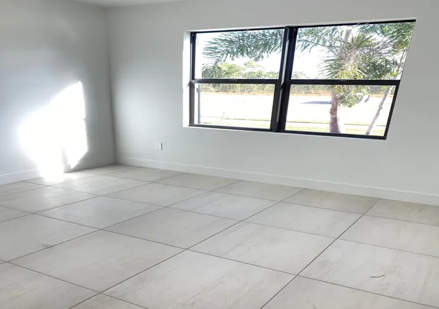 4th image of 6950 Se Park Trace Dr, Stuart, FL 34997 | MLS# R11144331
