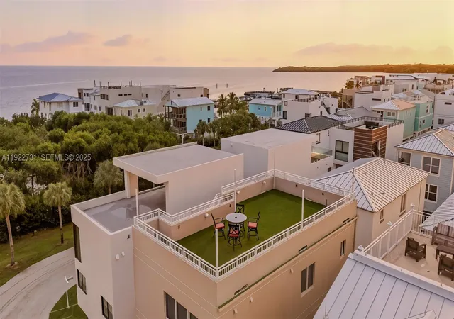 1st image of 94825 Overseas Hwy 276, Key Largo, FL 33037 | MLS# A11922731