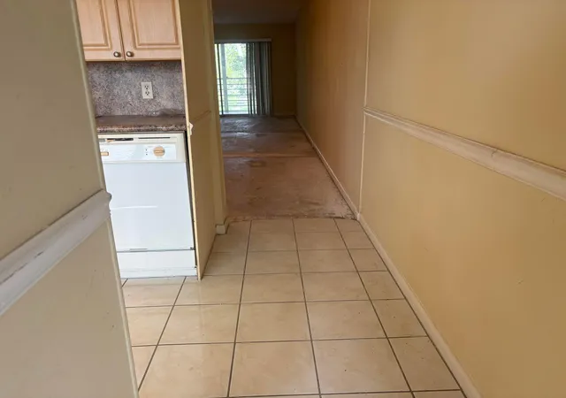 4th image of 2804 Victoria Wy #B2, Coconut Creek, FL 33066 | MLS# R11144672
