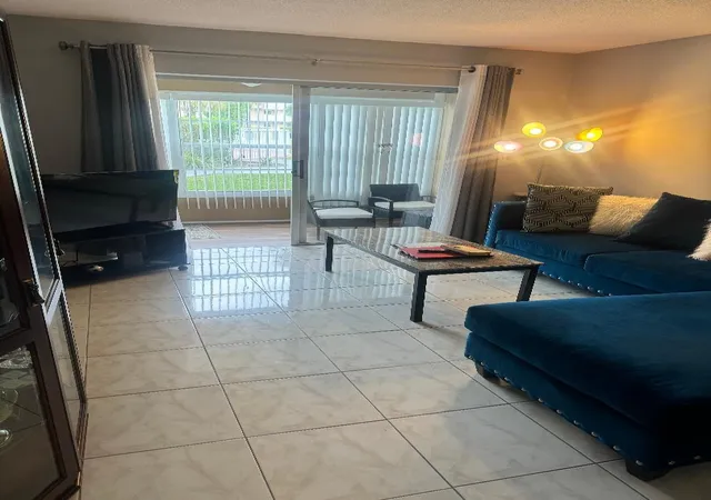 Homes for sale in Fort Lauderdale, FL | 2861 Nw 47Th Ter #104B, Fort Lauderdale, FL 33313 | MLS# F10539153