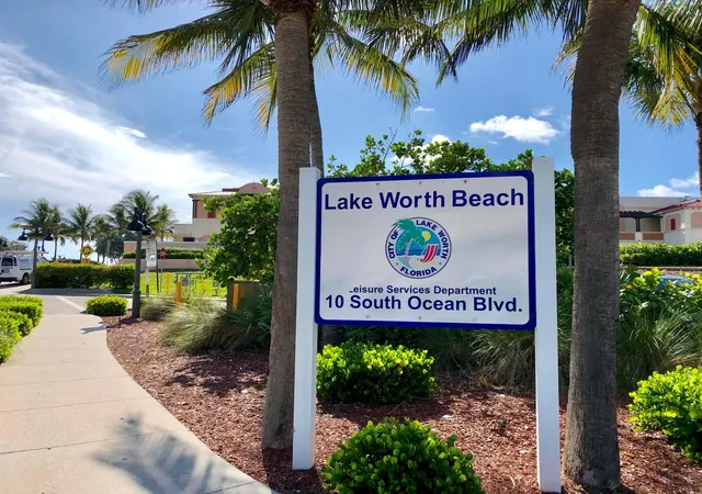 2nd image of 4000 S Ocean Blvd, Palm Beach, FL 33480