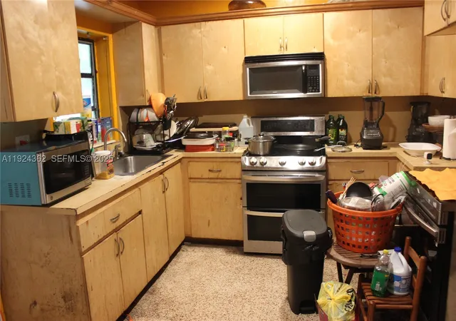 Photo 3 of Single family home for sale at 3135 Nw 82Nd St, Miami, FL 33147 | MLS# A11924362 | Listing updated on 2026-08-21